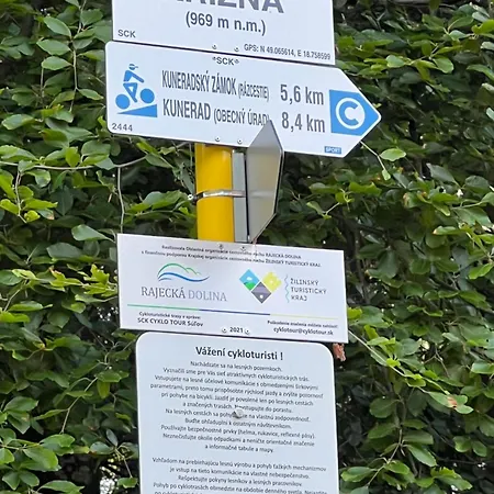 Chata Rajecke Teplice Chalé